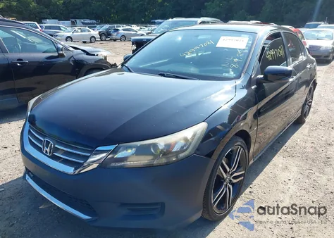 2015 Honda Accord Sport z USA, uszkodzony, nr VIN 1HGCR2F59FA058775